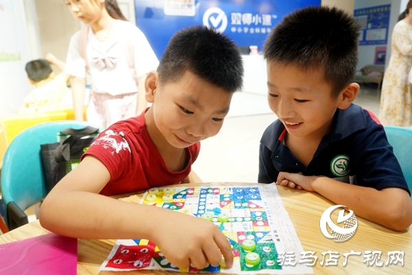 正阳总工会爱心托管班点亮精彩假期