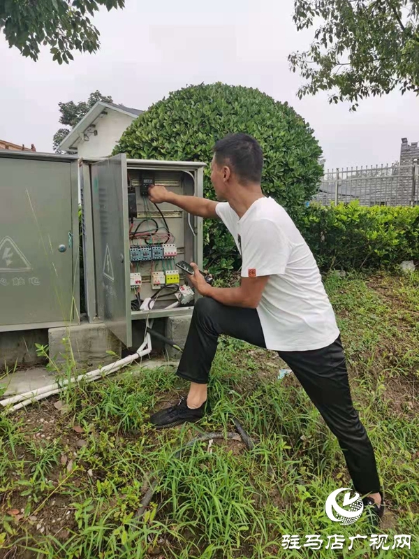 驻马店市中心城区相关部门迅速行动排涝除险