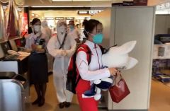 奥运双金得主杨倩28日载誉回国