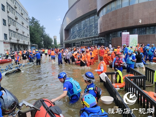 持续救援11天  驻马店市蓝天救援队平安回家