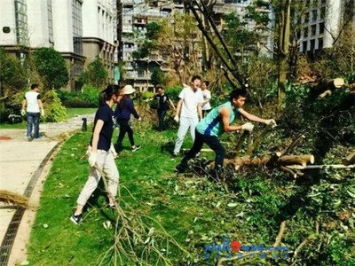 坚持人民至上 重建美好家园 