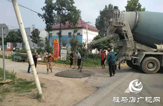 平舆县玉皇庙乡范寨村：党员用心办实事 解决群众心头事