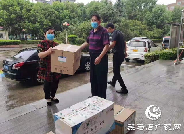 驻马店：抗击疫情 爱心人士在行动