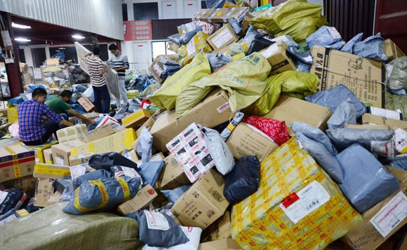 记者调查多地34个快递营业网点发现 暴力分拣突出 抛扔现象普遍