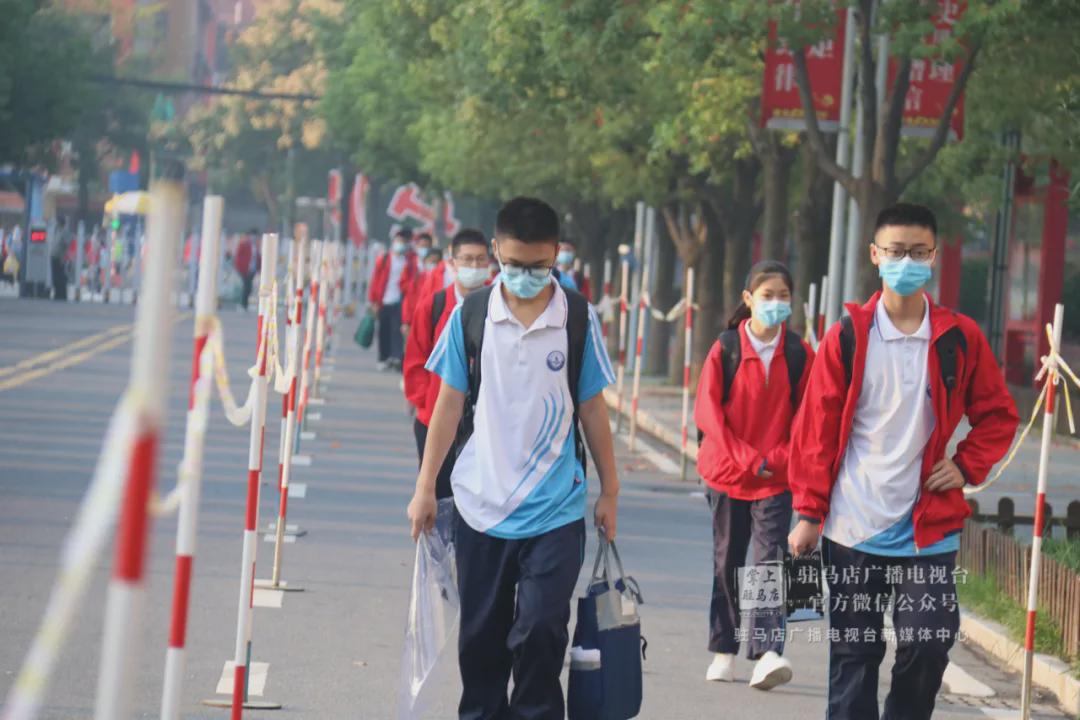 现场直击！驻马店高级中学、实验中学、二中开学！