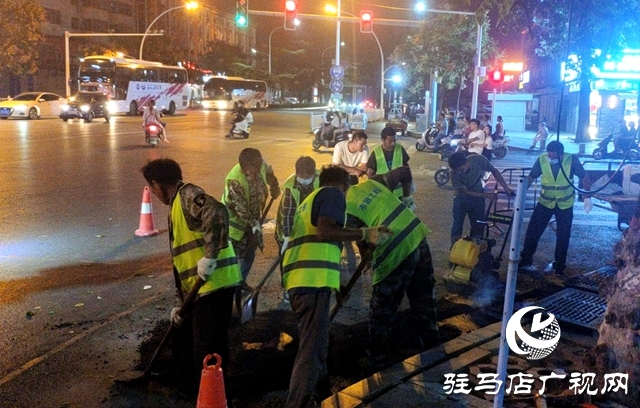 驻马店市城管局开展中心城区市政基础设施专项整治行动