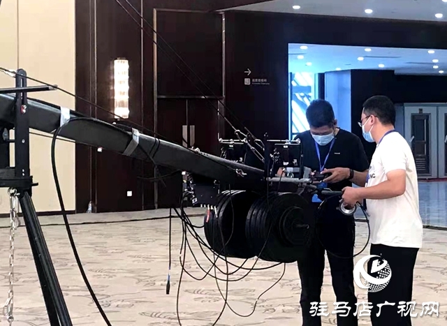 驻马店广播电视台直播盛会 两小时浏览量突破30万