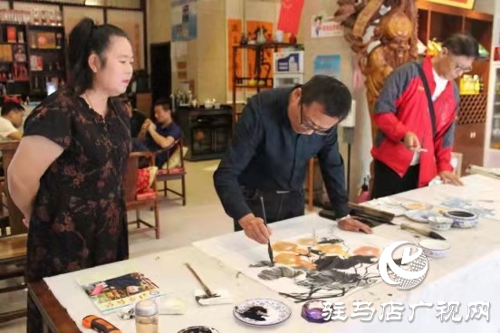 唐玉润书画艺术研究会举行喜迎国庆书画会活动