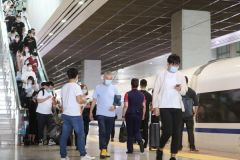 国庆假期首日中国铁路郑州局发送旅客54.7万人 今日预计发送旅客36.2万人