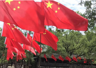 十一国庆来临 驻马店遍地“中国红”