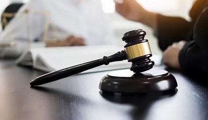 中国石油股份公司原副总裁凌霄主动投案，接受审查调查