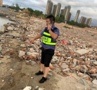 点赞！平舆小伙晋江海中救人