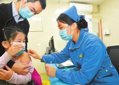 郑州医护人员为3—11岁孩子接种新冠疫苗