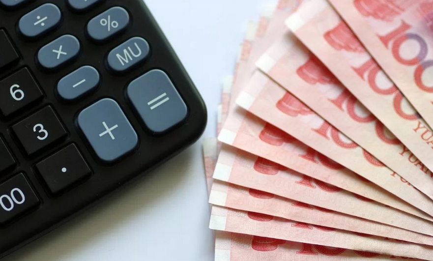 员工主动加班，公司支付加班费吗？调休加班，谁说了算