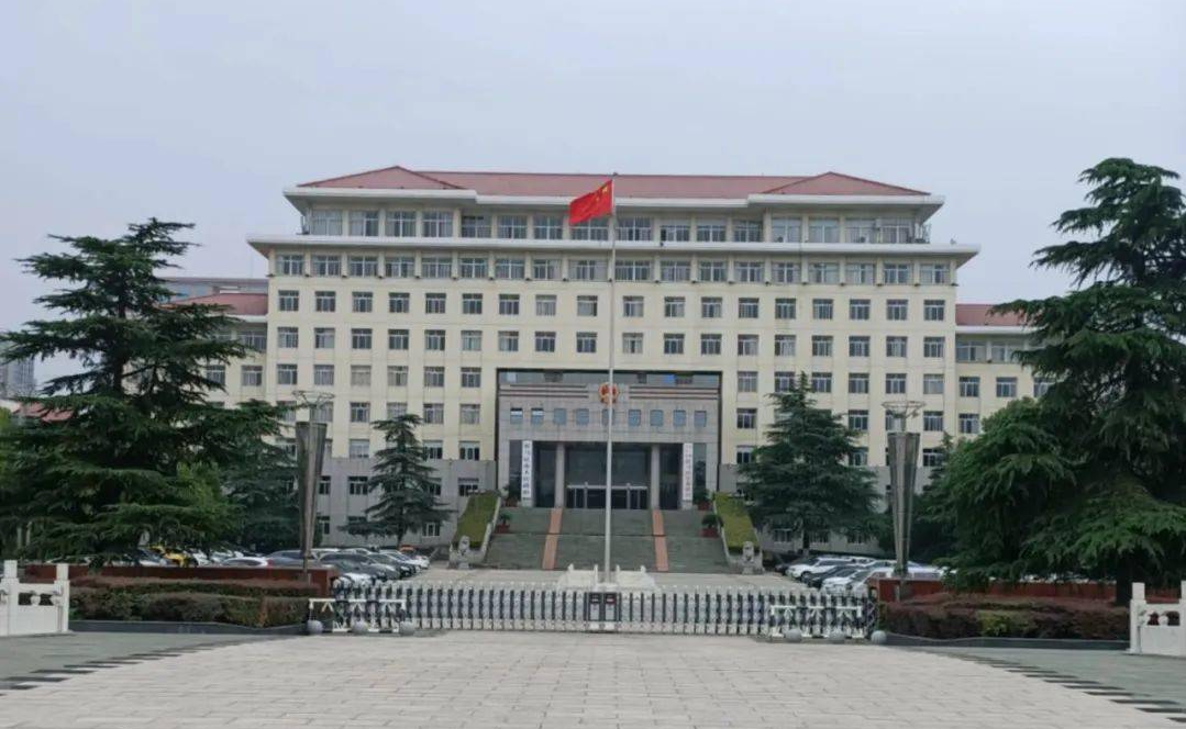 驻马店市委常委会召开会议