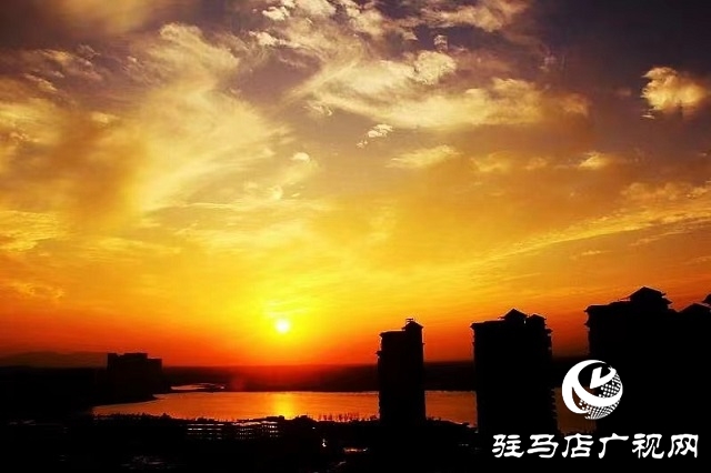 驻马店：冬日余晖别样美