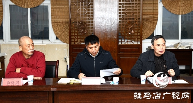 驻马店市职业技术学院召开“学习习近平在中国文联十一大、中国作协十大开幕式上的讲话精神”座谈会