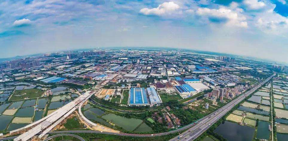 省委全会暨经济工作会的报道丨感受到河南产业发展的动力