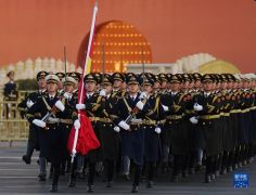 向着国旗，向着未来——北京天安门广场元旦升旗仪式侧记