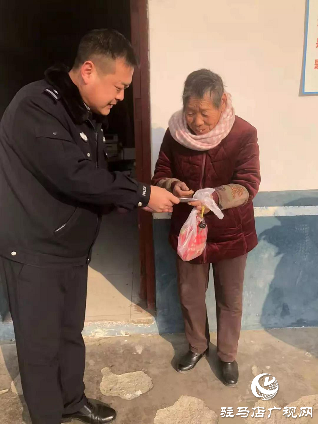 平舆县：元旦我在岗 服务不打烊