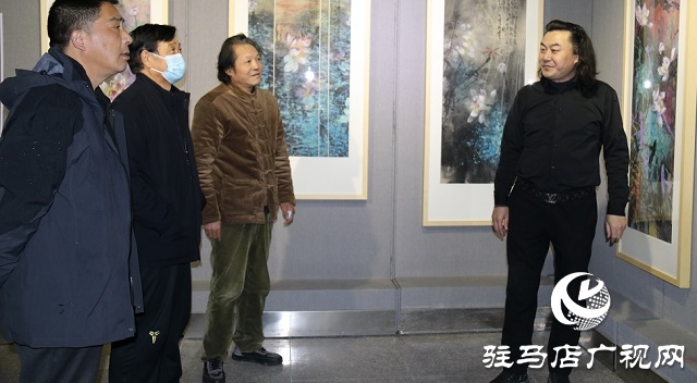 杨树玉书画作品展座谈会在驻马店市文化馆举行