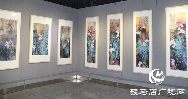杨树玉书画作品展座谈会在驻马店市文化馆举行