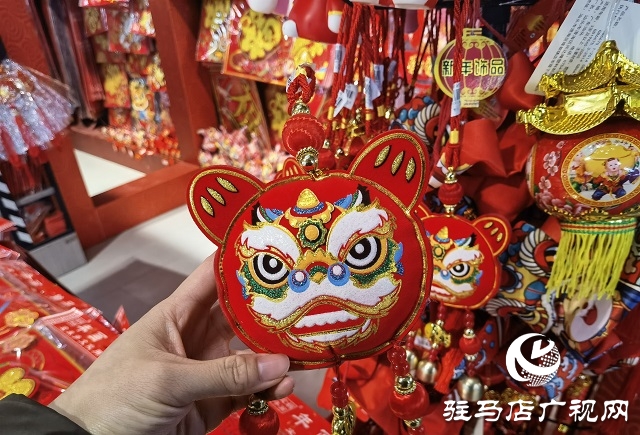 春节临近 各大超市开启年货模式