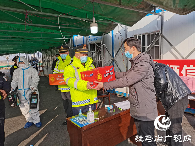 热线搭桥献爱心 共抗疫情暖人心
