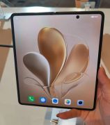 换屏费高达9000元，折叠屏手机售后跟上了吗？