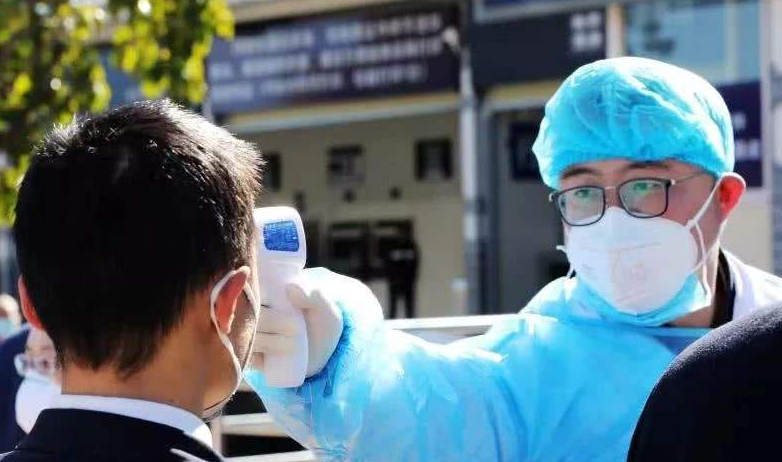 解封不等于解放，官方呼吁群众减少外出活动
