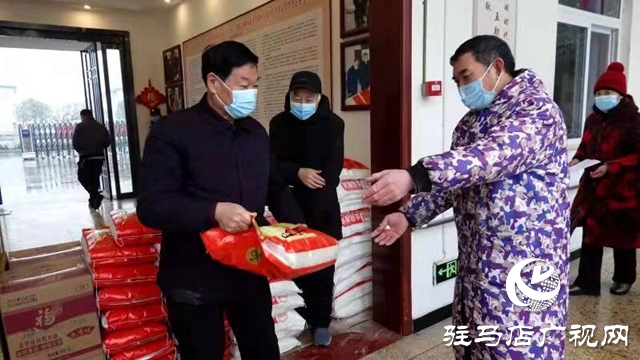 经济开发区慈善总会:寒冬送温暖 新年更温馨