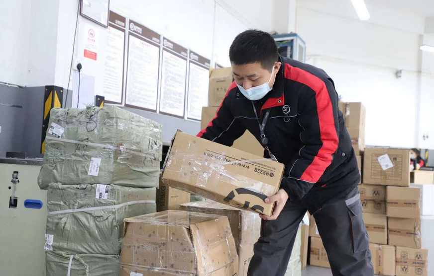 春节假期全国共揽收投递快递包裹7.49亿件，你贡献多少