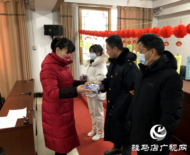 趣味猜灯谜 欢乐闹元宵
