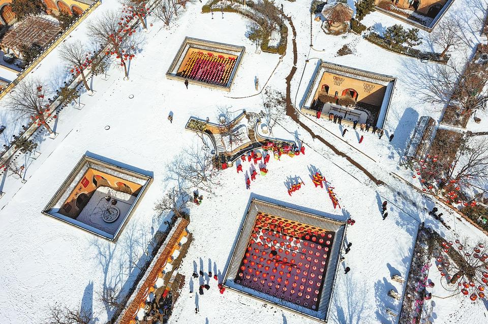 雪中地坑院 美如水墨画（行走河南 读懂中国）