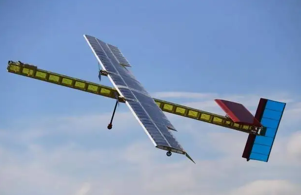 牵手航空科研“国家队” 成立技术产业研究院 飞行模拟机将实现“河南造”