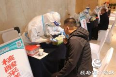 驻马店市第四届人民代表大会第九次会议代表陆续报到