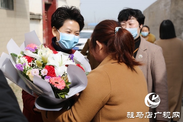 确山县：情系“三八”妇女节 走访慰问暖人心