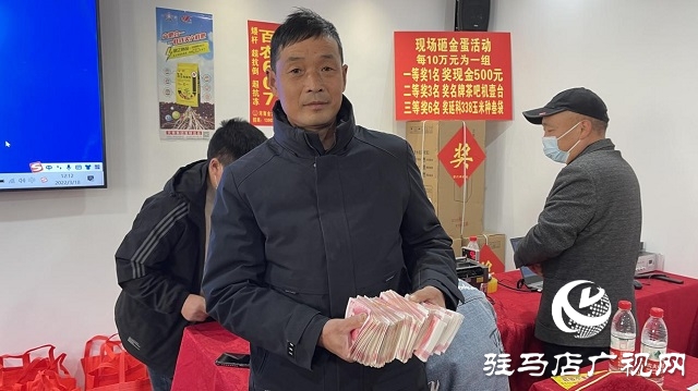 当日预订三万亩地！六丰农业百农607观摩订货会火爆收官