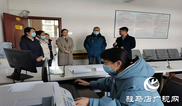 驿城区档案馆开展“走进档案馆 感受兰台墨香”档案开放日活动