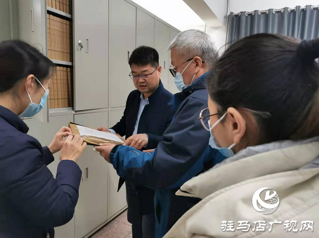 驿城区档案馆开展“走进档案馆 感受兰台墨香”档案开放日活动