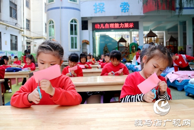 驻马店市军分区幼儿园开展幼儿生活自理能力展示活动