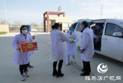 中医护理“拓荒牛”抗疫最美“逆行者”