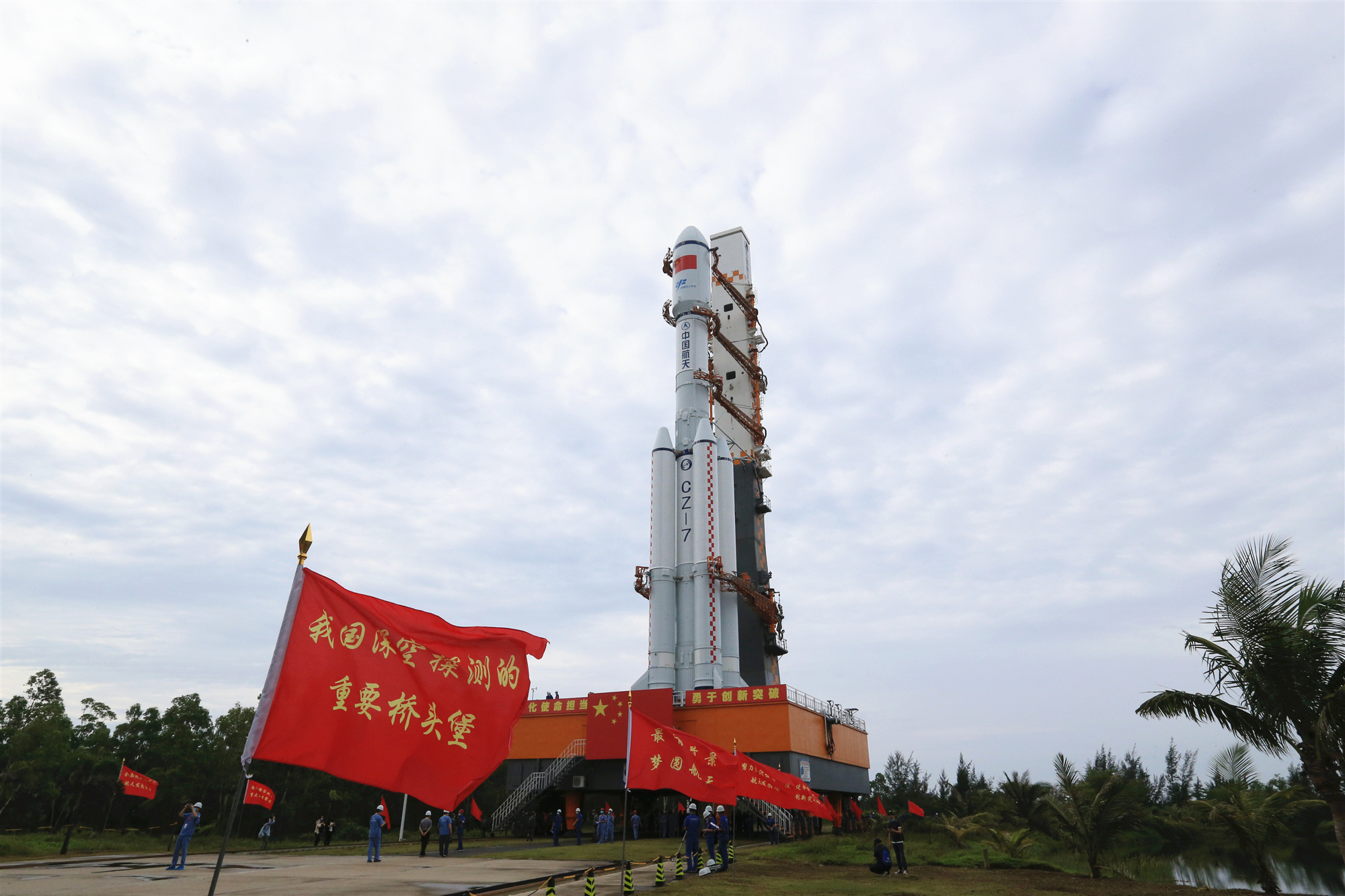 天舟四号货运飞船运抵发射区，将于近日择机发射