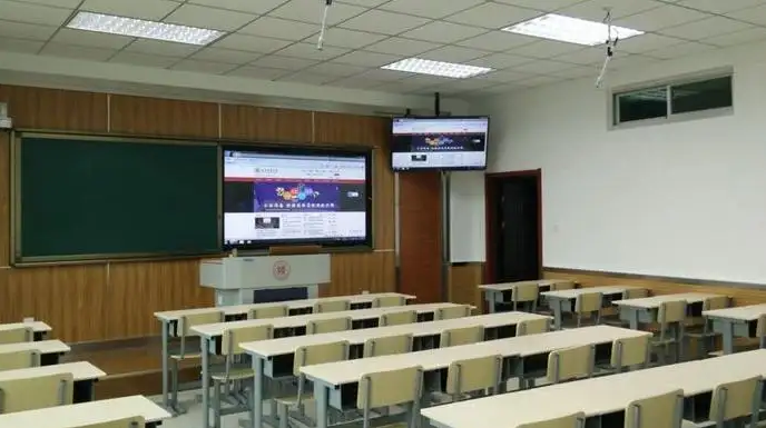 河南省将实现所有中小学配备多媒体教学设备