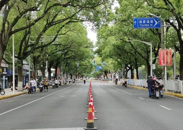 护航“绿色护考”严格噪声监管 河南中高考期间工地“禁声”