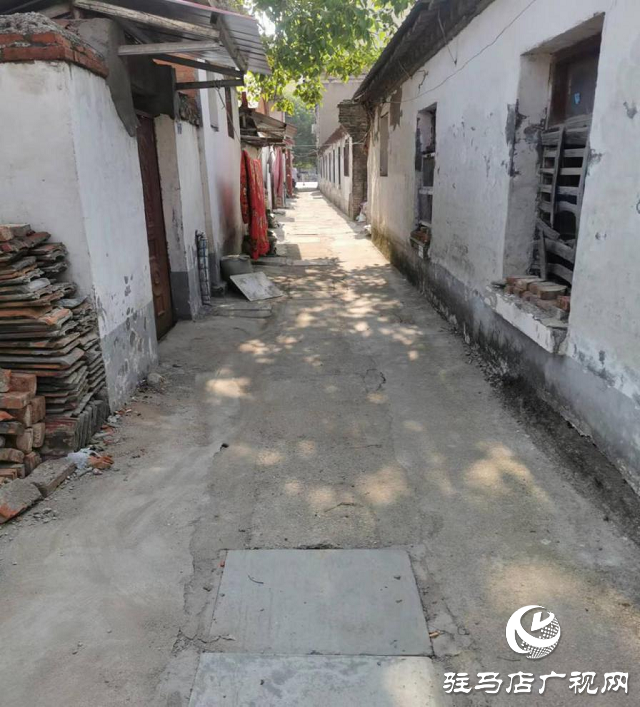 确山县：修复门前道路 守护脚下安全