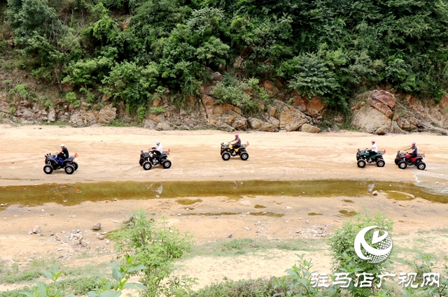泌阳县十八道河：水美景美好风光