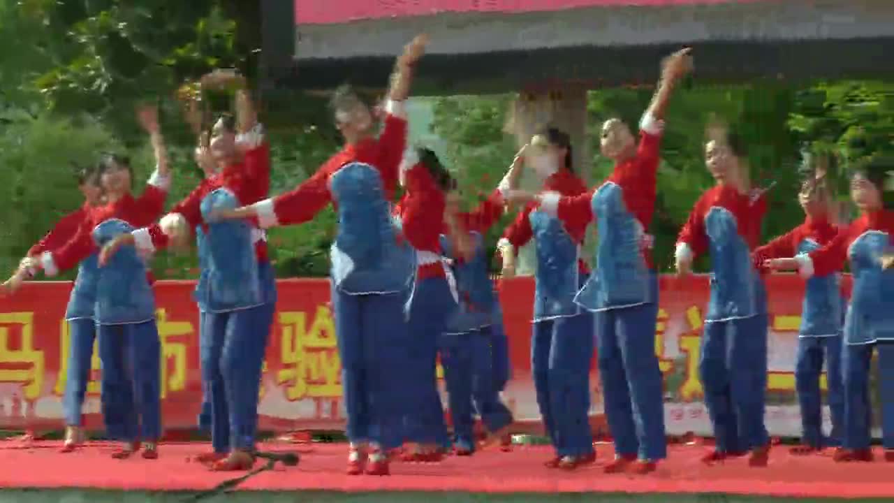 实验中学｜民族舞 《芳华》