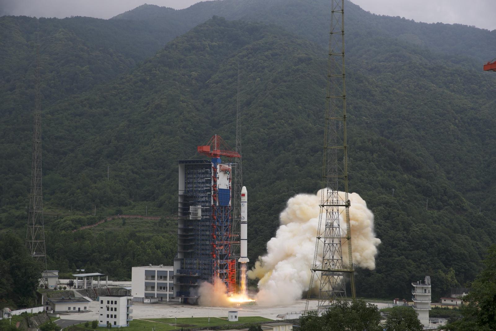 一箭九星！我国成功发射吉利星座01组卫星