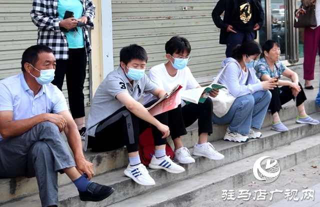 加油！66027位学子为梦想而战